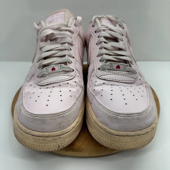 Nike Air Force 1 Valentine’s Day Limited Edition Women’s 9 Pink CD0183-600 - Picture 2 of 11